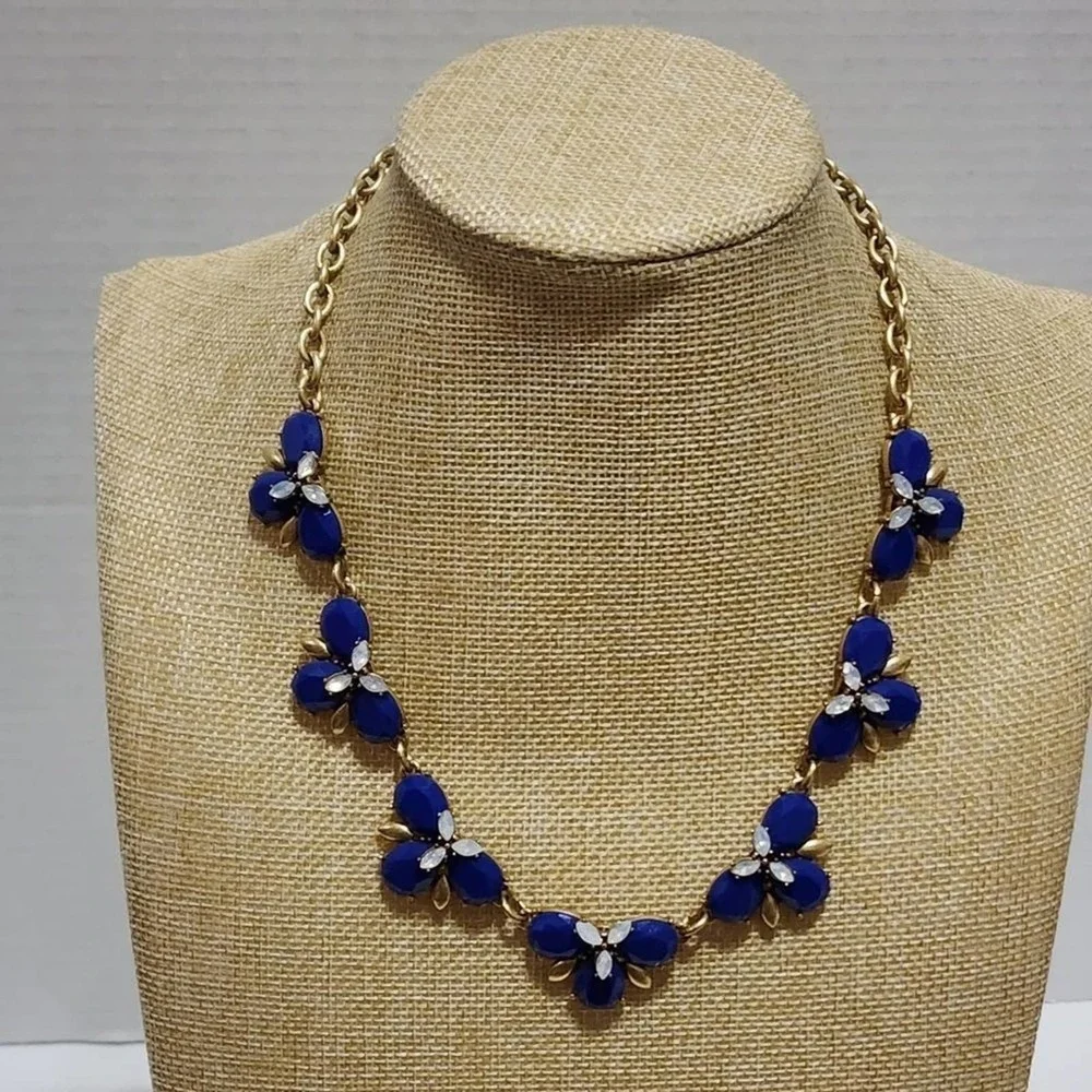 J. CREW gold blue floral bibb‎ necklace